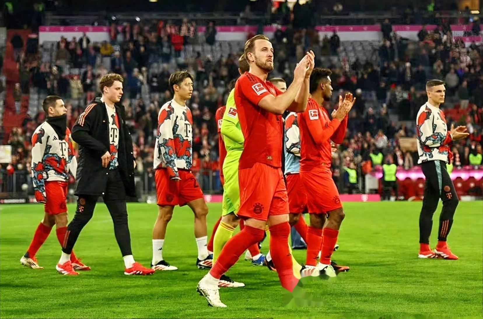 国际米兰翻盘勒沃库森,阿尔瓦雷斯刷新纪录 国际米兰翻盘勒沃库森,阿尔瓦雷斯刷新纪录