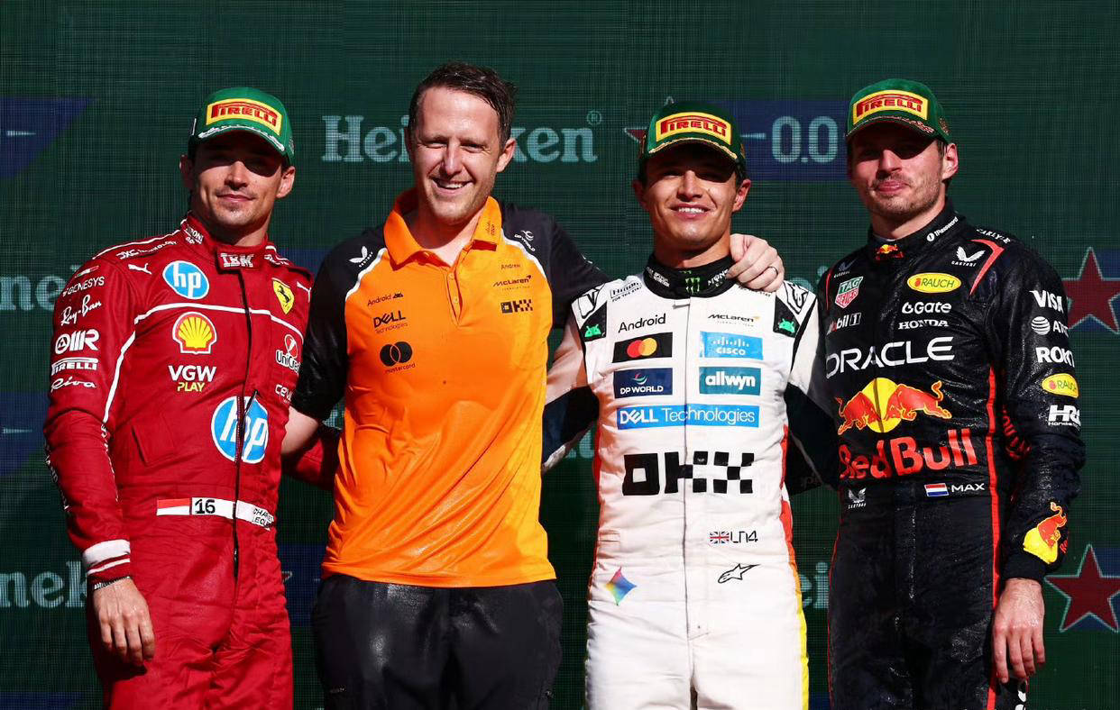 红牛二队鏖战索伯车队,汉密尔顿点燃赛场 红牛二队鏖战索伯车队,汉密尔顿点燃赛场