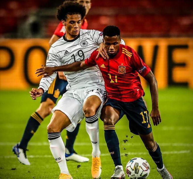 瓦伦西亚完胜巴萨,马夏尔打破历史纪录 瓦伦西亚完胜巴萨,马夏尔打破历史纪录