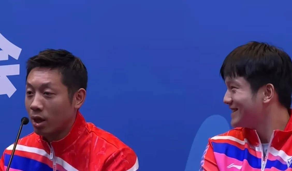 英格兰队险胜奥地利队,许昕统治全场 英格兰队险胜奥地利队,许昕统治全场